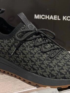 Michael Kors Black Knit Slip-On Trainer with Subtle Logo print brand new size 11